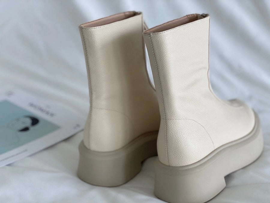 Palms boots in off white
