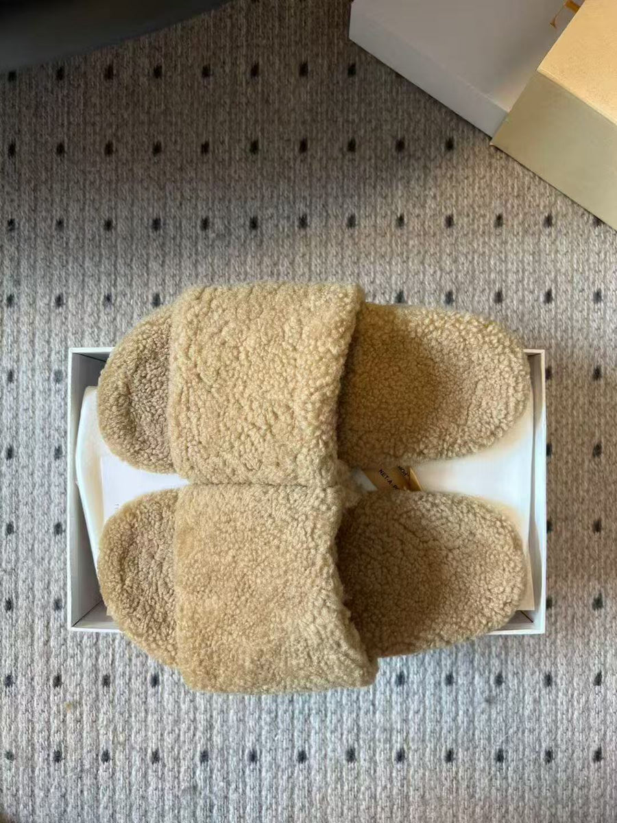 Jasmina fur slippers