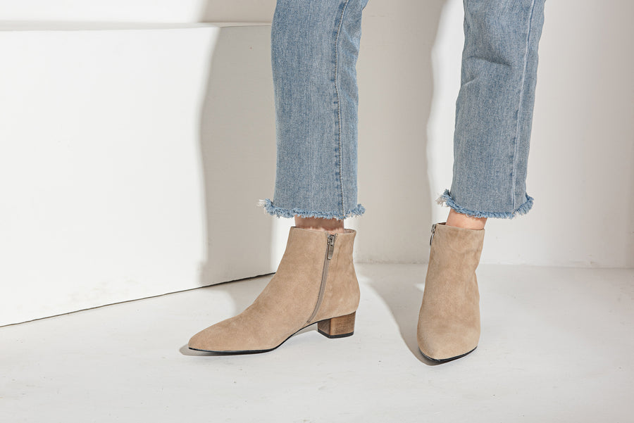 Wesley ankle boots in beige