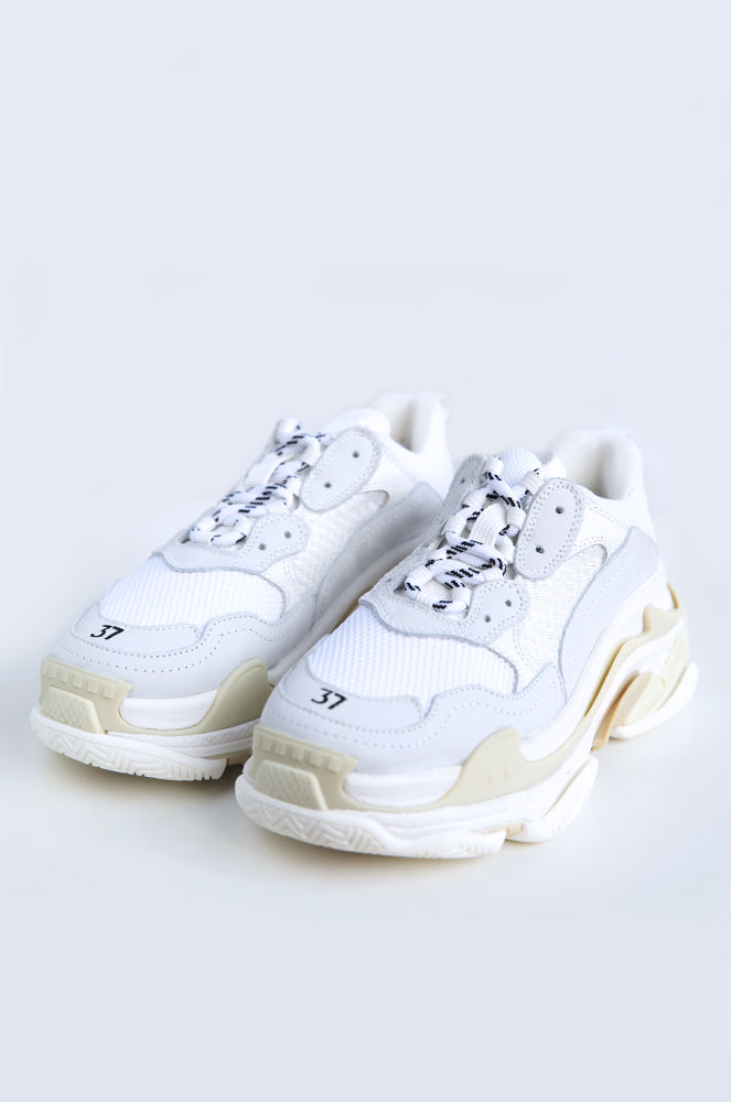 Vee sneakers – Anna Xi