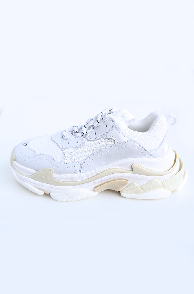 Vee sneakers