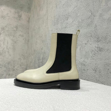 Janice Boots white