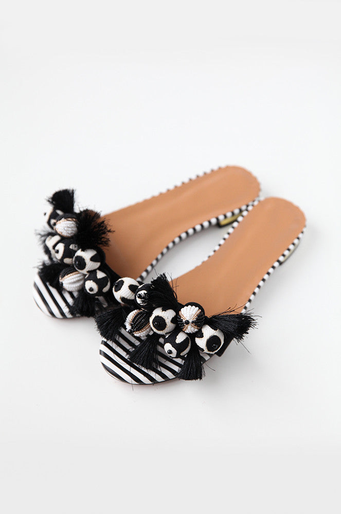 Foxxi Sandals one pair 37 left