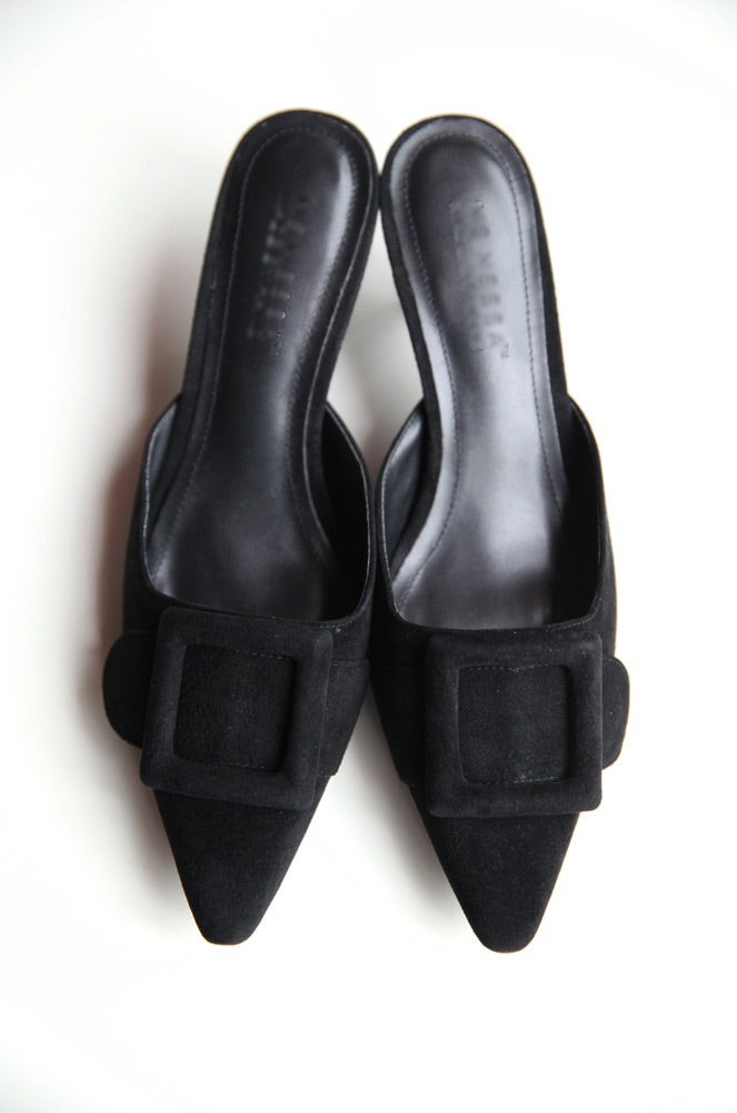 Quinn suede heels black