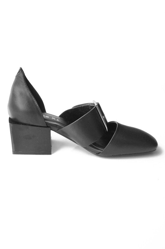 Jane Chunk Heel Loafers in Black
