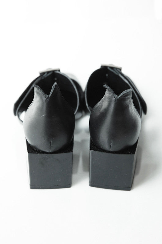 Jane Chunk Heel Loafers in Black