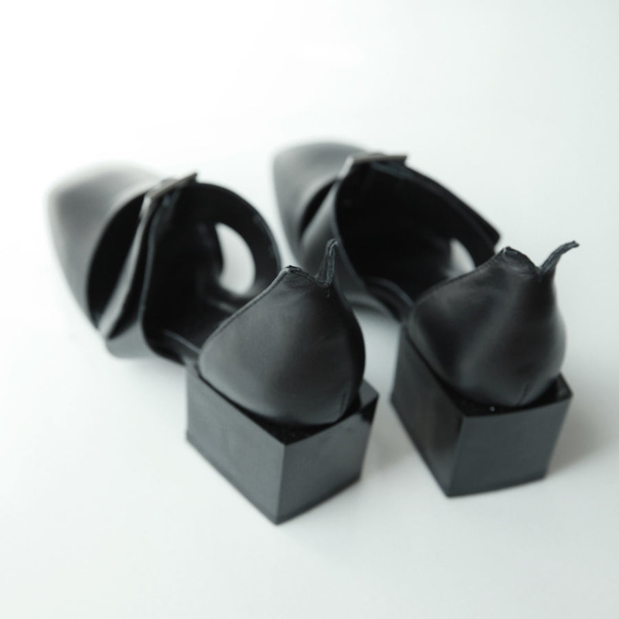 Jane Chunk Heel Loafers in Black