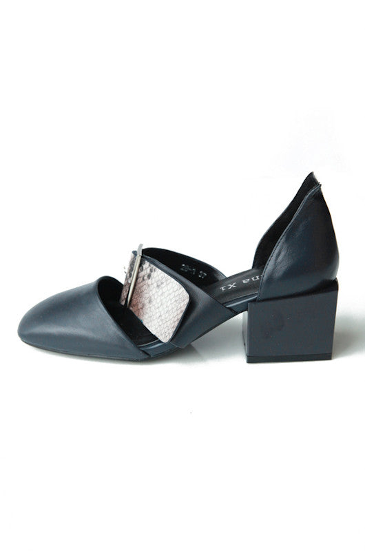 Jane Chunk Heel Loafers in Navy